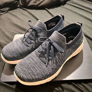 Skechers gen 5 navy blue sneakers